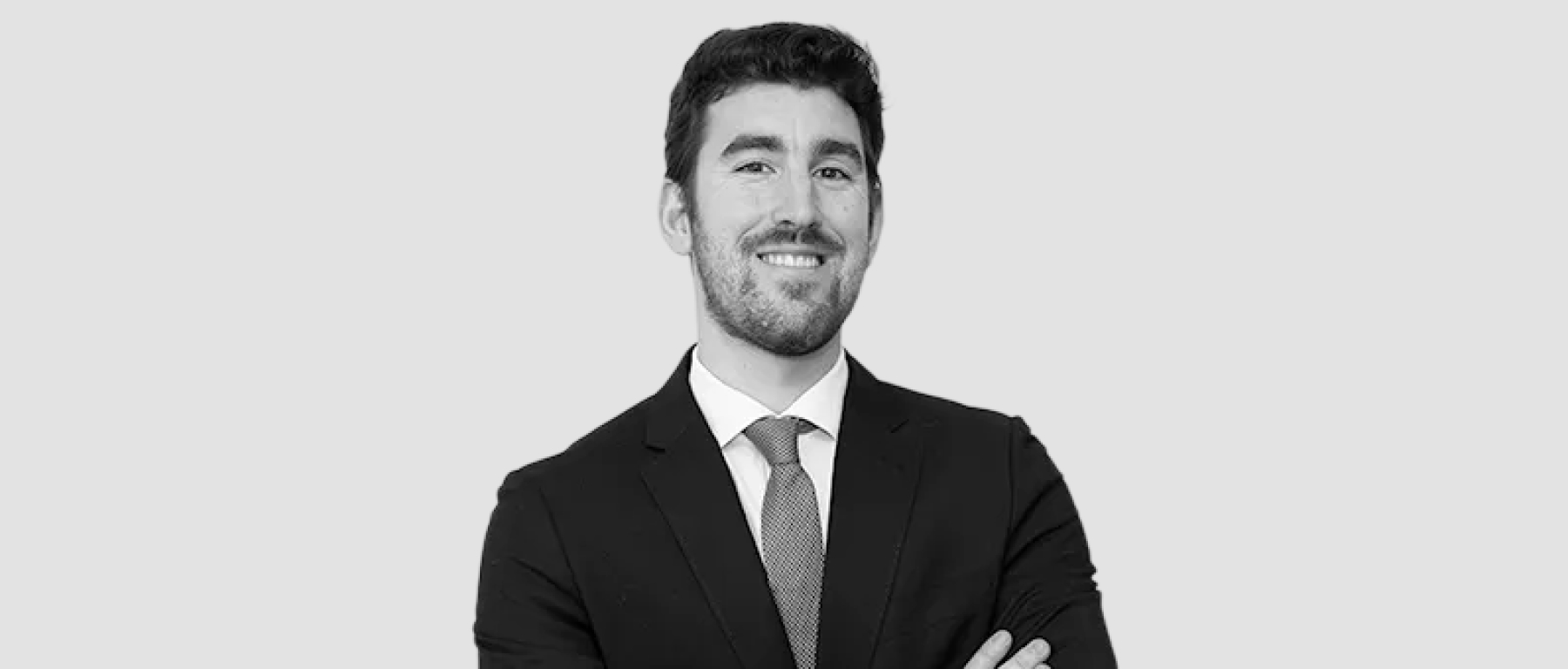 Miguel Pérez Asociado Senior