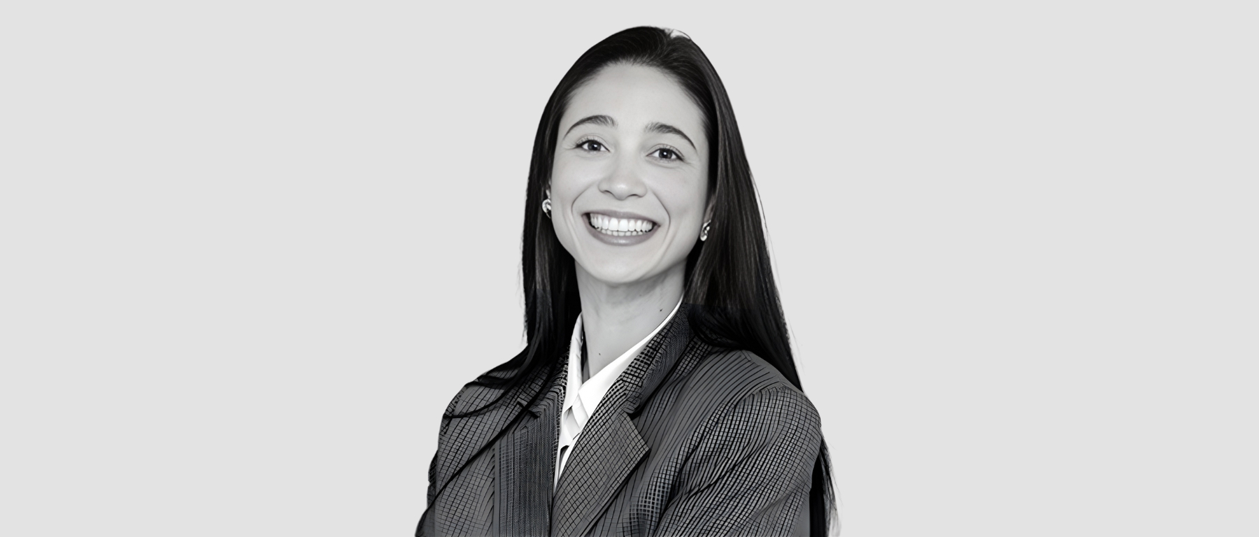 Alexandra González-Asociada-Fiscal-Valencia